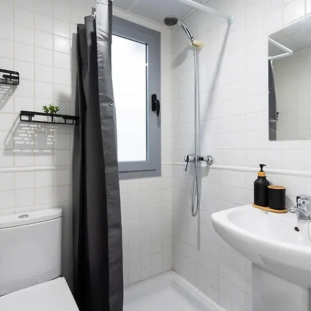 Apartment Holidays2malaga Olletas 2 Bedrooms & 2 Bathrooms With Patio Malaga