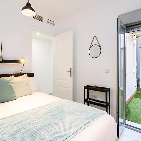 Apartment Holidays2malaga Olletas 2 Bedrooms & 2 Bathrooms With Patio