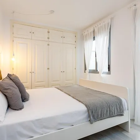 Holidays2malaga Olletas 2 Bedrooms & 2 Bathrooms With Patio Malaga
