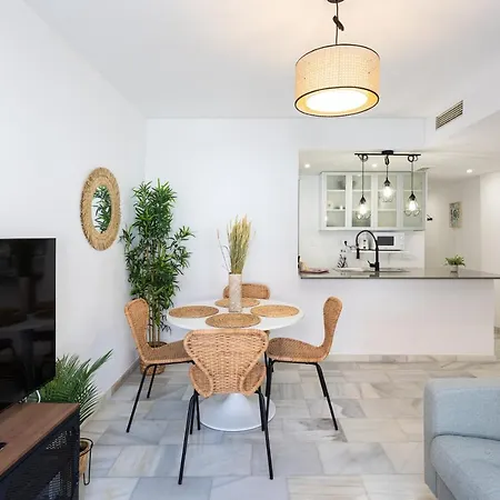 Holidays2malaga Olletas 2 Bedrooms & 2 Bathrooms With Patio * Malaga