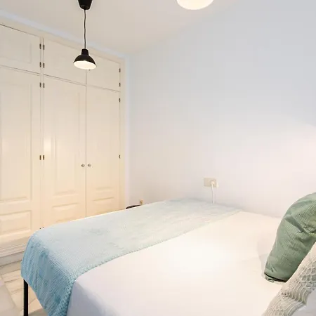 Holidays2malaga Olletas 2 Bedrooms & 2 Bathrooms With Patio Malaga